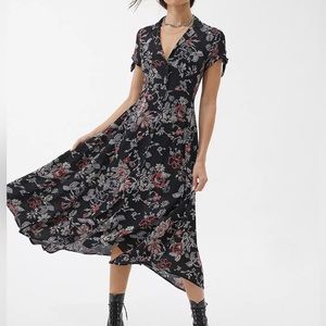 New UO Urban Outfitters Elle Black Floral Button-Through Midi Dress Medium